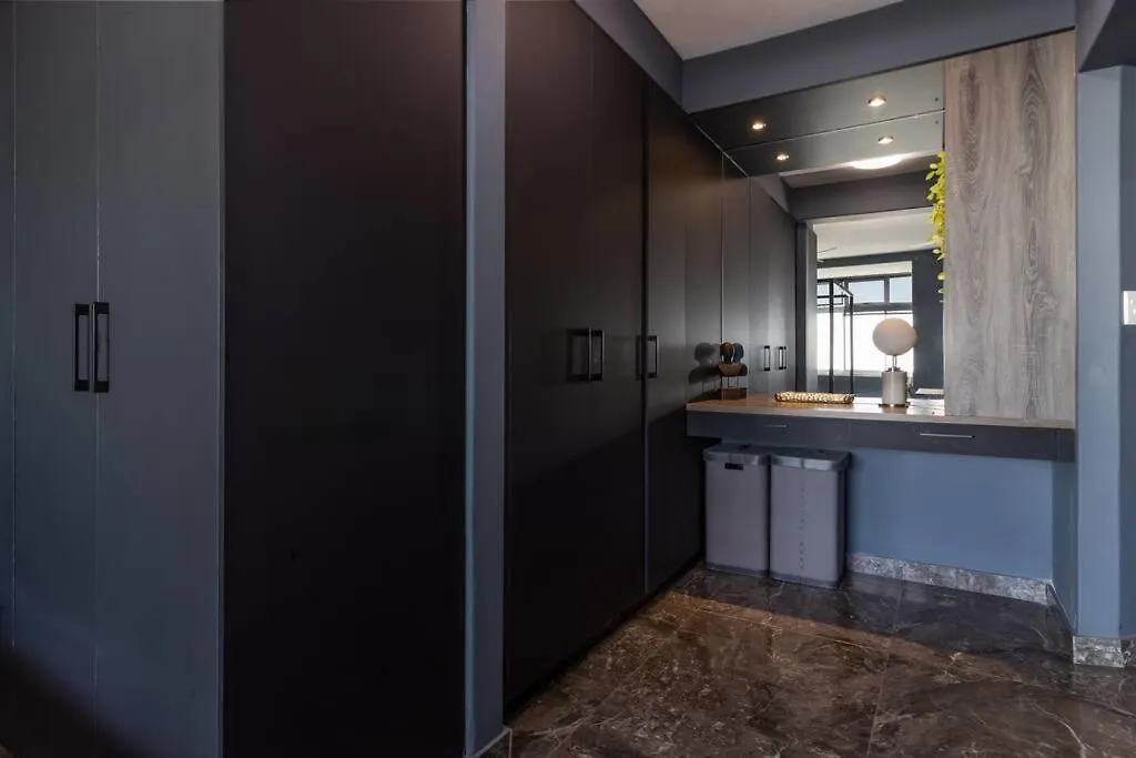 Luxurious Seaside Apartment, Seapoint 202 Shoreham Cape Town